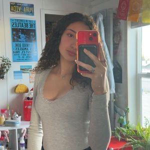 Meet your Posher, Olivia